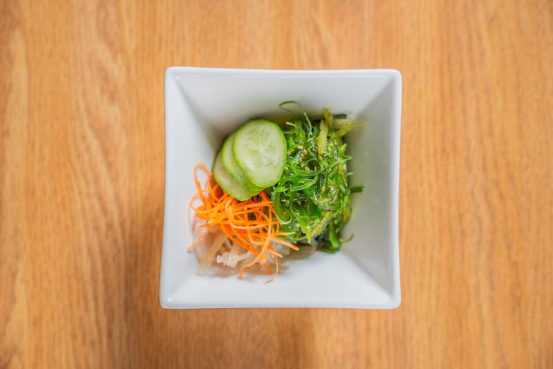 LUN Seaweed Salad